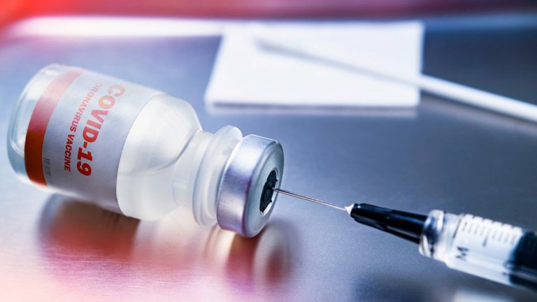 INFORMACE K POMOCI OSOBÁM STARŠÍM 80 LET S REGISTRACÍ DO OČKOVACÍHO SYSTÉMU